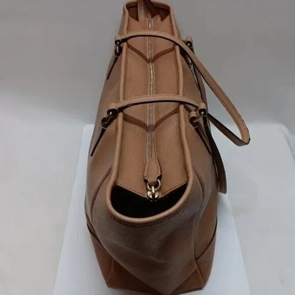 Coach East West City Tote Bag F23576 Tan Beige Saffiano Leather Shoulderbag GUC - Picture 2 of 16